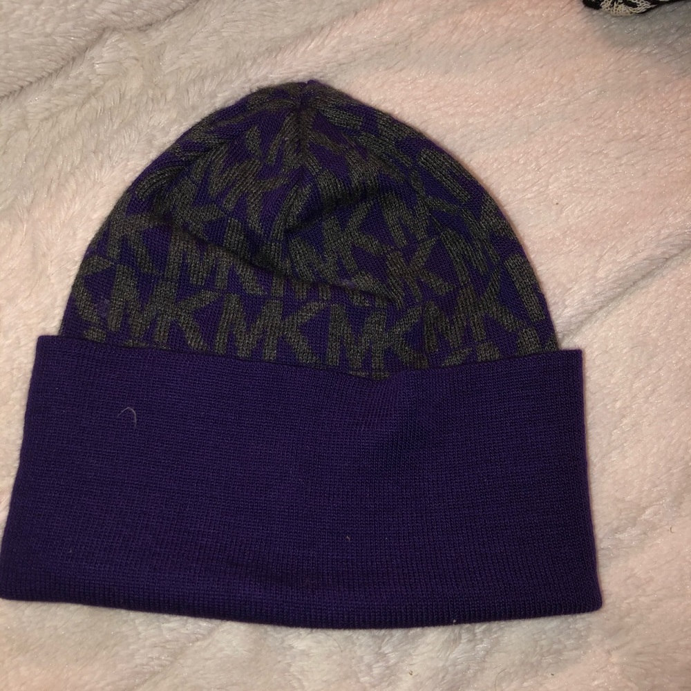 Michael Kors hat